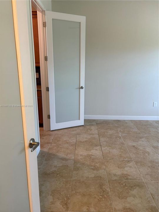 待售: $699,999 (5 贝兹, 3 浴室, 0 平方英尺)