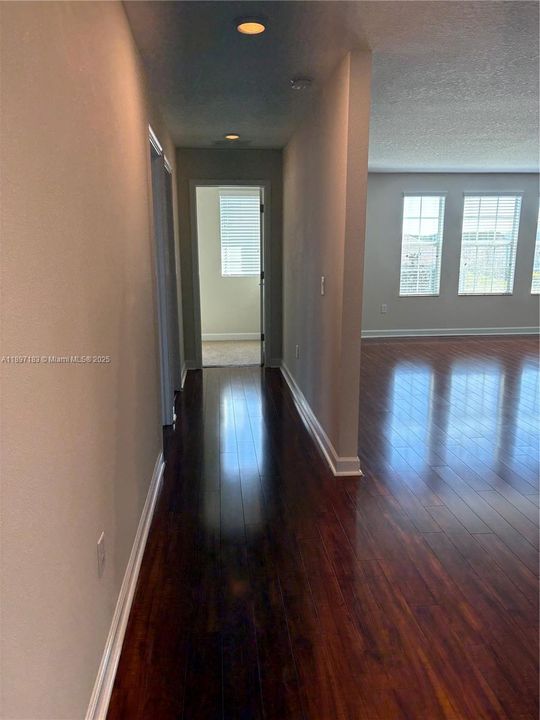 待售: $699,999 (5 贝兹, 3 浴室, 0 平方英尺)