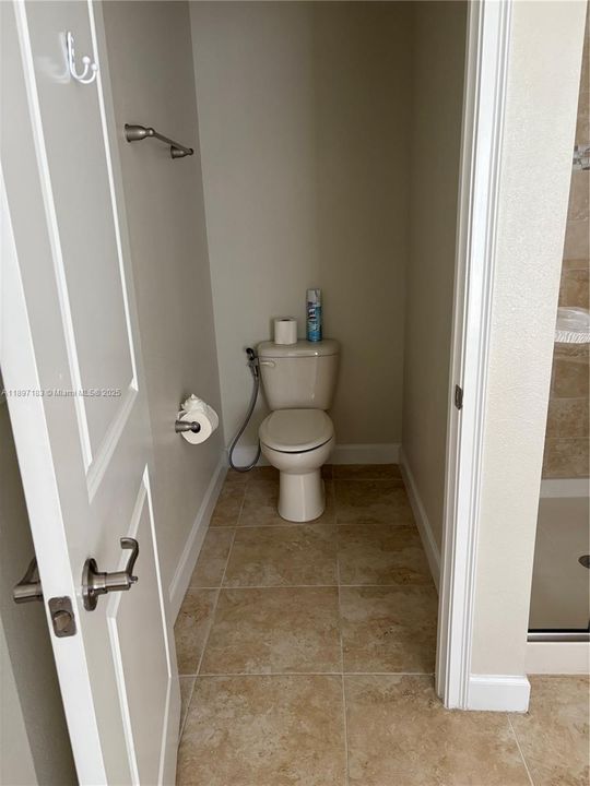 待售: $699,999 (5 贝兹, 3 浴室, 0 平方英尺)