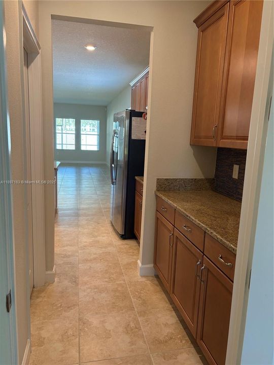 待售: $699,999 (5 贝兹, 3 浴室, 0 平方英尺)