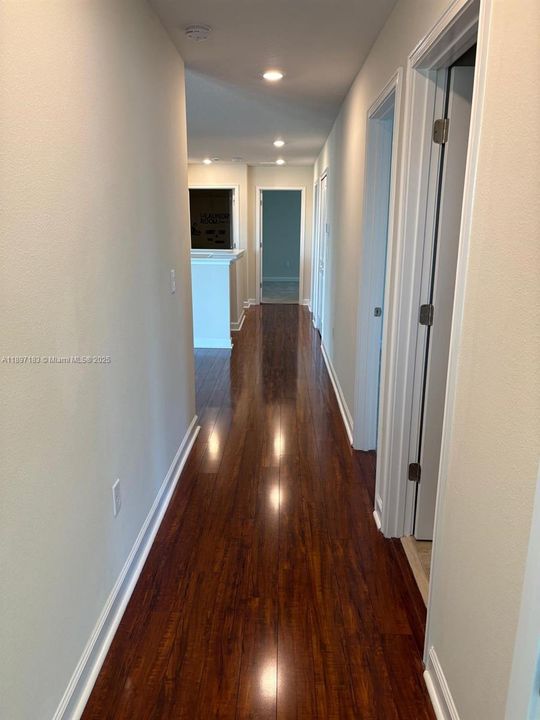 待售: $699,999 (5 贝兹, 3 浴室, 0 平方英尺)