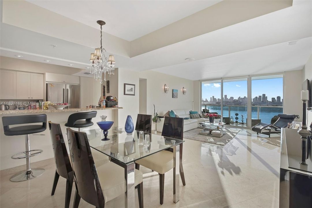 待售: $1,550,000 (3 贝兹, 2 浴室, 1372 平方英尺)