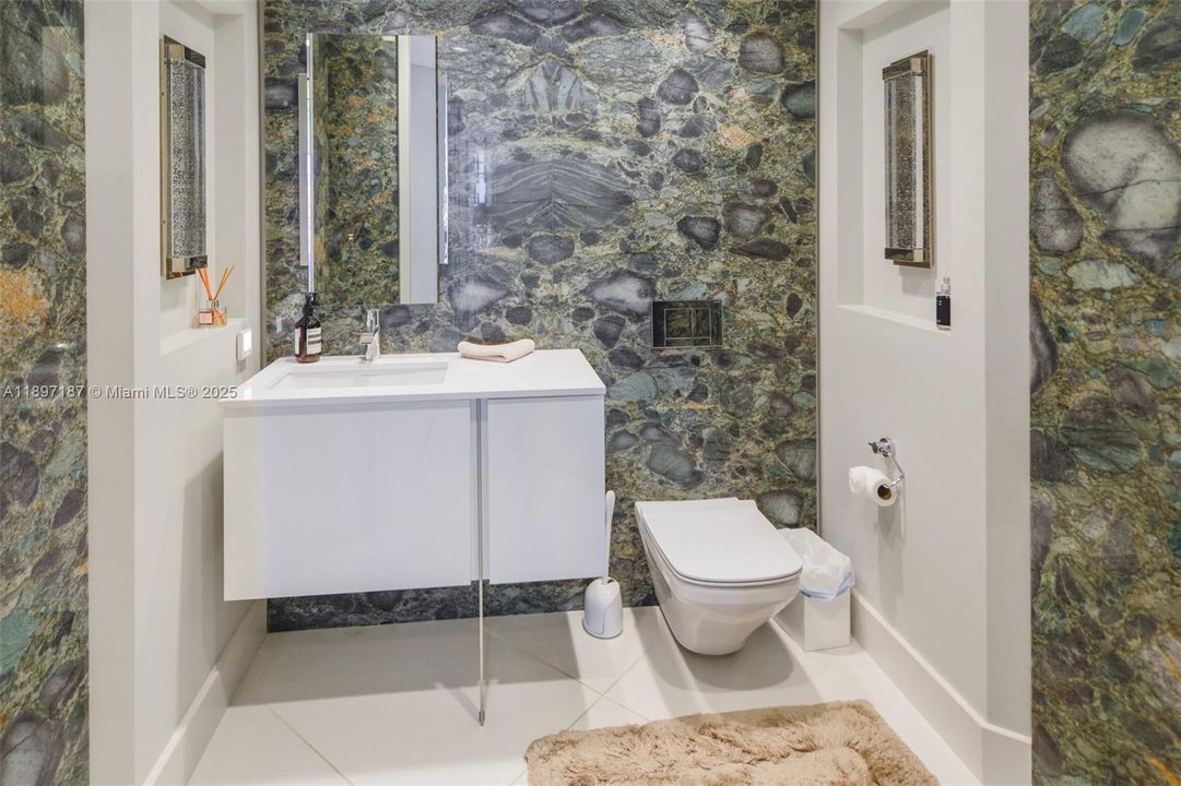 En Venta: $5,150,000 (4 camas, 6 baños, 3735 Pies cuadrados)