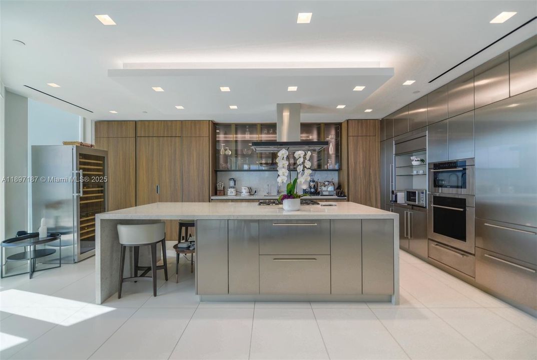 En Venta: $5,150,000 (4 camas, 6 baños, 3735 Pies cuadrados)