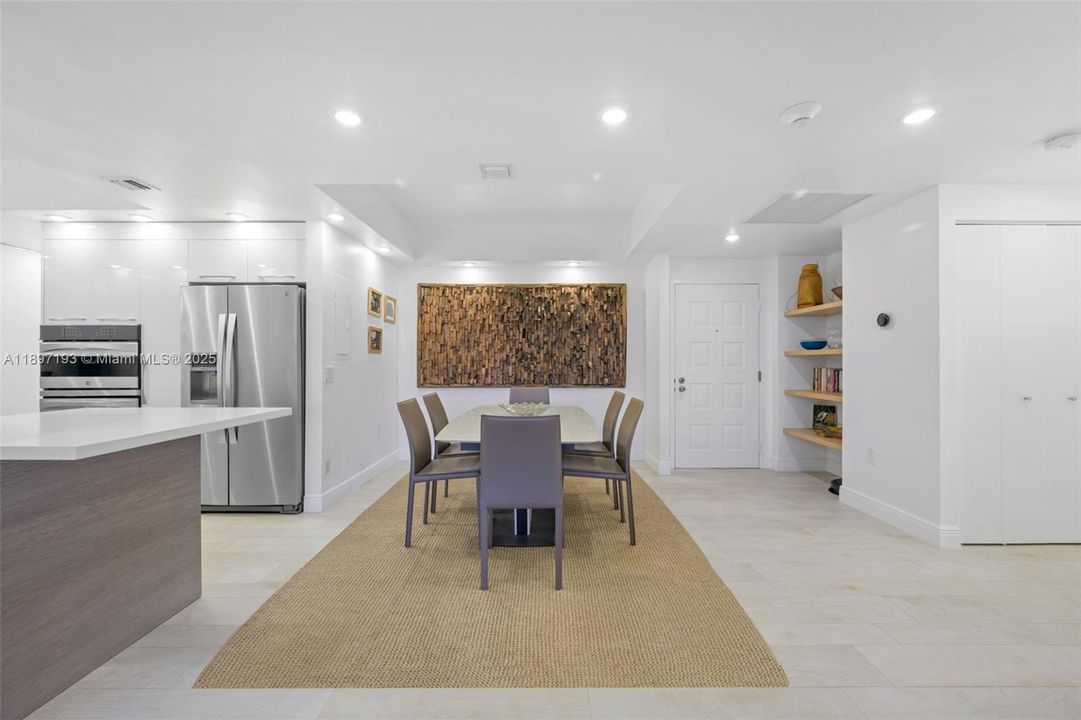 出租: $7,000 (3 贝兹, 2 浴室, 1615 平方英尺)