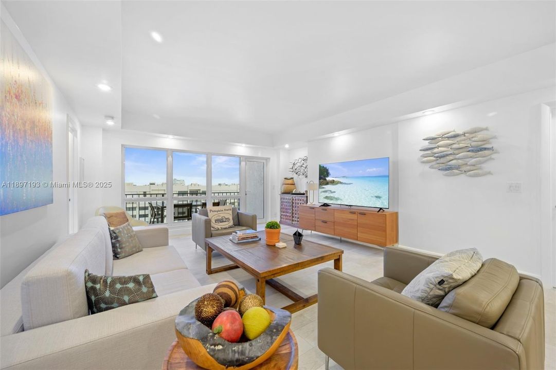 出租: $7,000 (3 贝兹, 2 浴室, 1615 平方英尺)