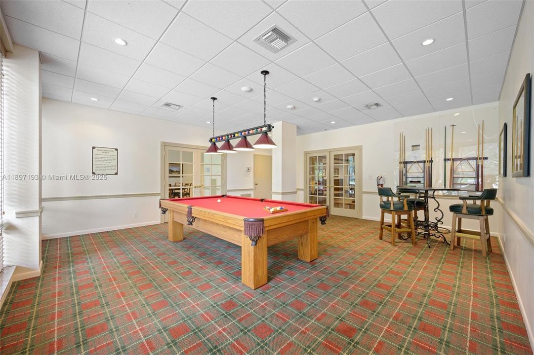 出租: $7,000 (3 贝兹, 2 浴室, 1615 平方英尺)