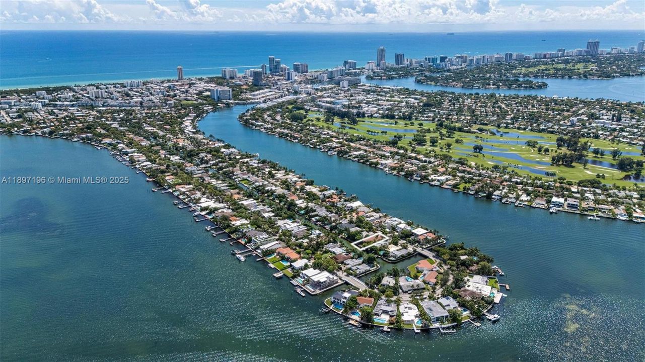 For Sale: $2,897,500 (3 beds, 2 baths, 2828 Square Feet)