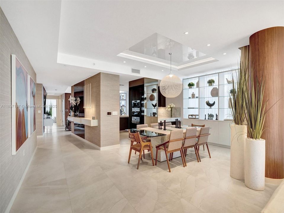 待售: $3,900,000 (3 贝兹, 3 浴室, 2635 平方英尺)