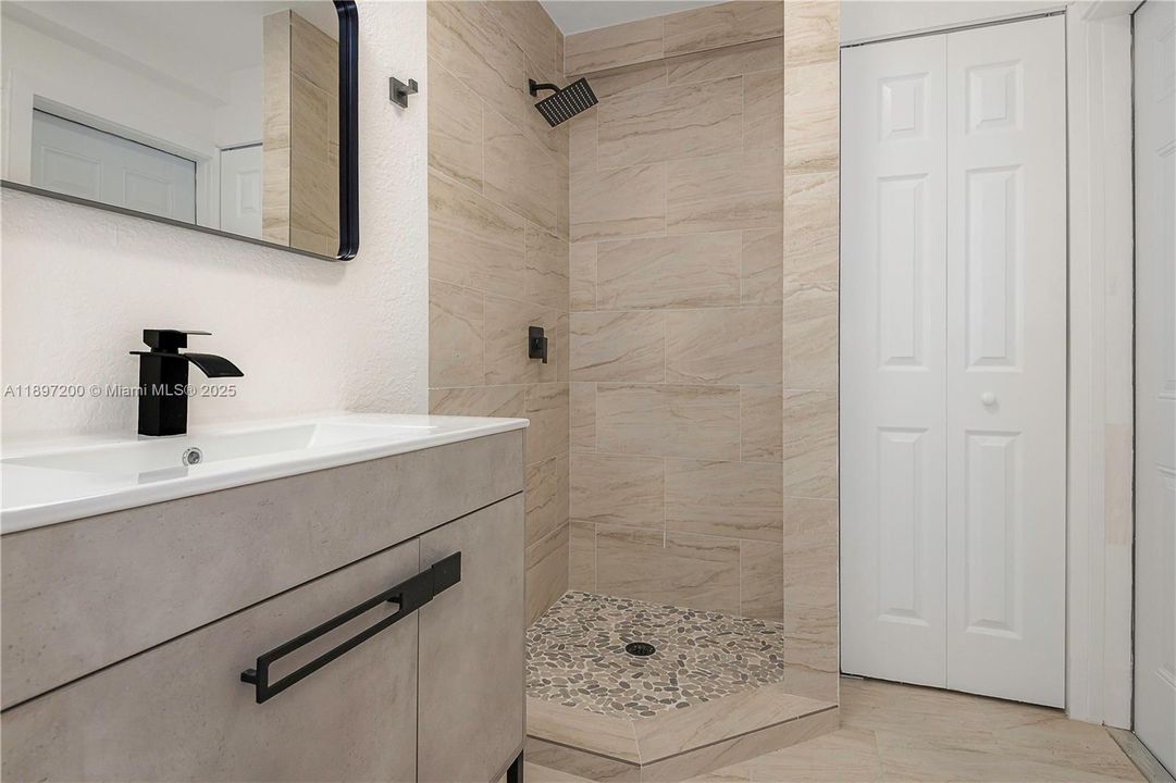 Active With Contract: $565,000 (4 beds, 2 baths, 1444 Square Feet)