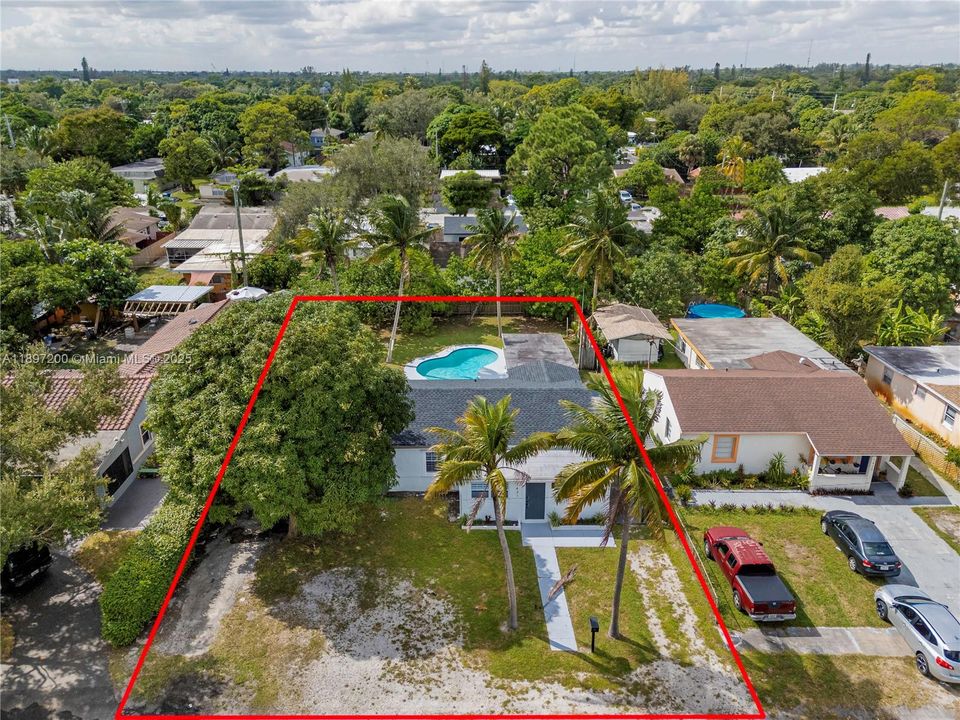 Active With Contract: $565,000 (4 beds, 2 baths, 1444 Square Feet)