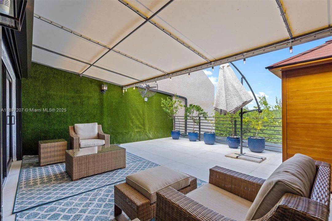 En Renta: $8,000 (2 camas, 2 baños, 2651 Pies cuadrados)