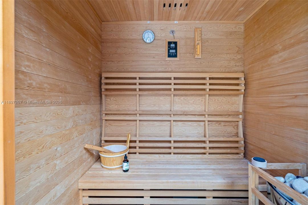 En Renta: $8,000 (2 camas, 2 baños, 2651 Pies cuadrados)