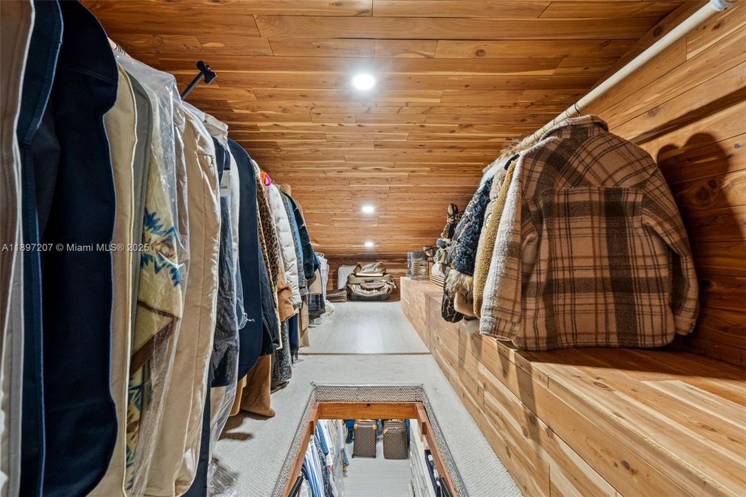 En Renta: $8,000 (2 camas, 2 baños, 2651 Pies cuadrados)