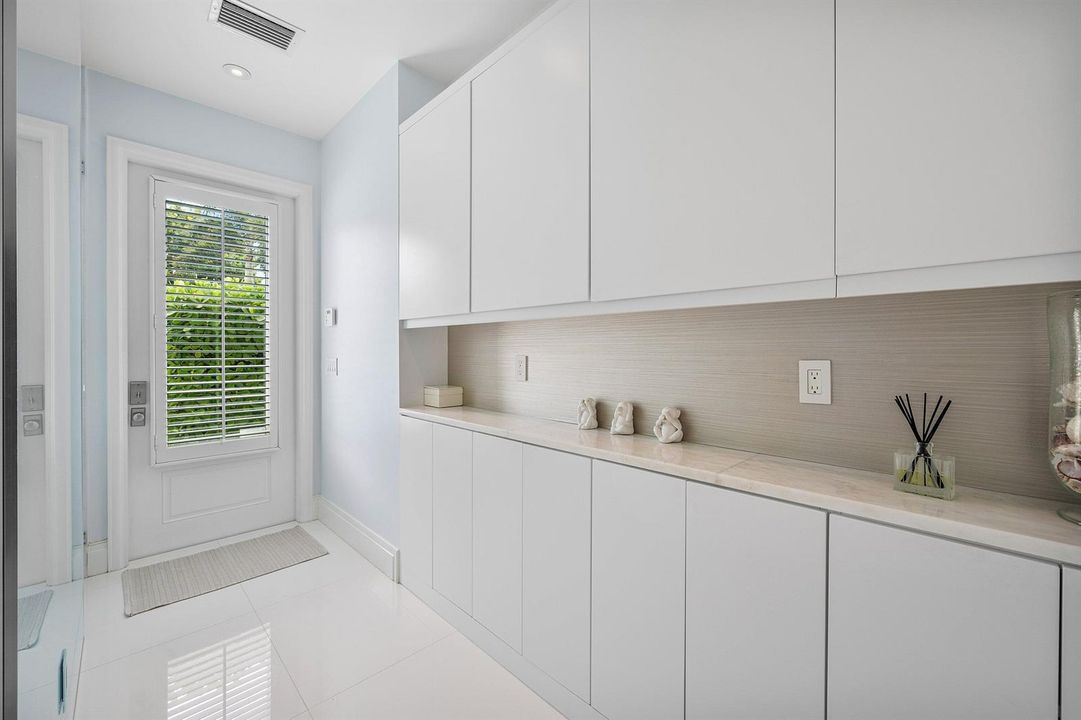 020-106BeachwayDrive-OceanRidge-FL-33435