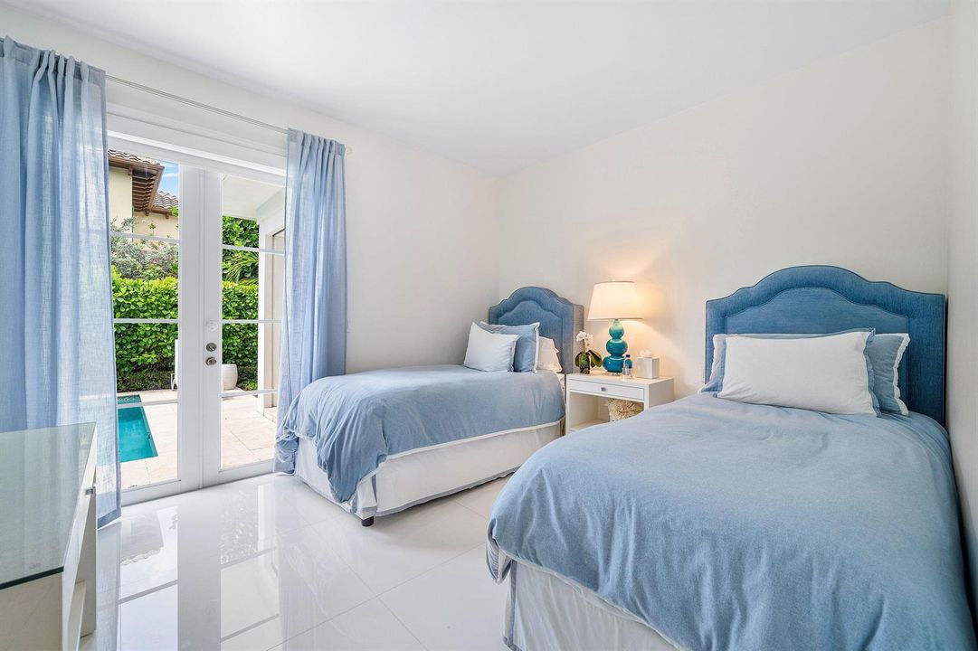 027-106BeachwayDrive-OceanRidge-FL-33435