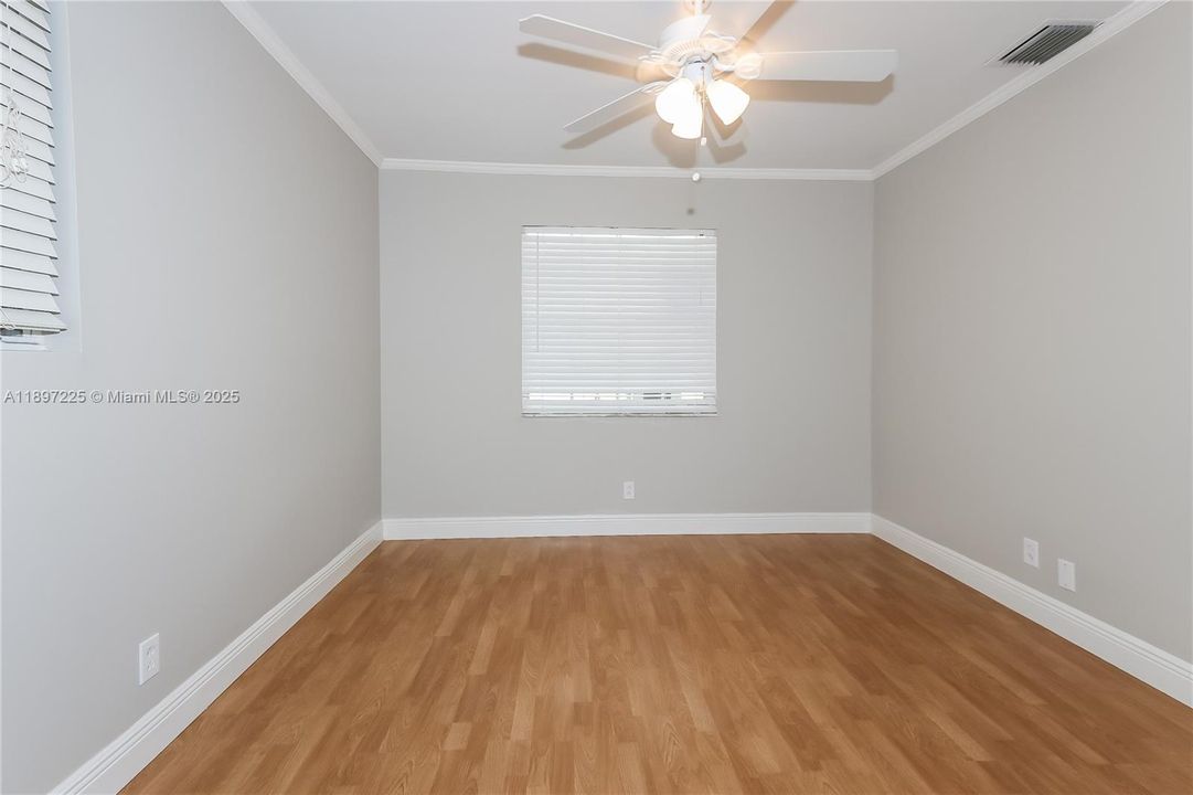 For Rent: $2,830 (3 beds, 1 baths, 1068 Square Feet)