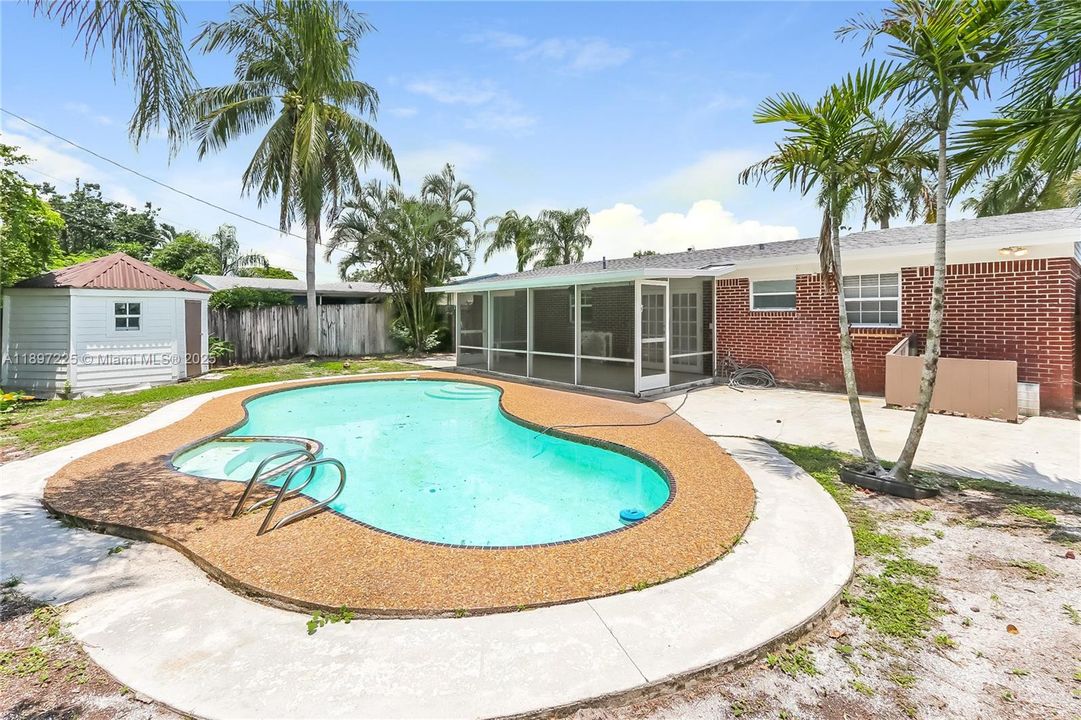 For Rent: $2,830 (3 beds, 1 baths, 1068 Square Feet)