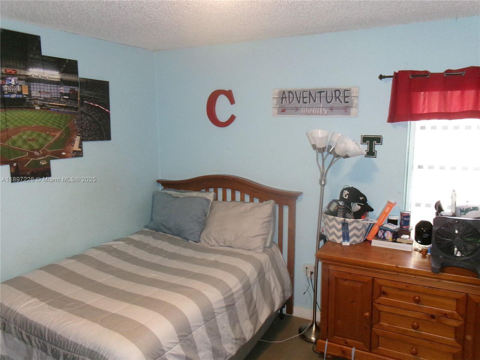 For Sale: $699,000 (3 beds, 2 baths, 1610 Square Feet)