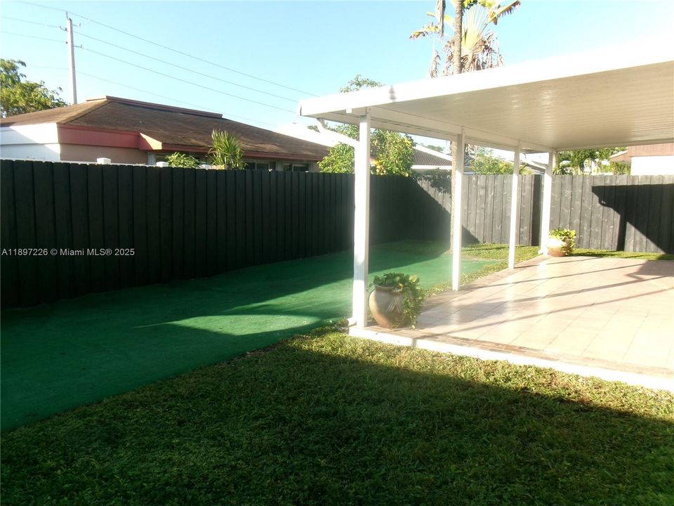 For Sale: $699,000 (3 beds, 2 baths, 1610 Square Feet)