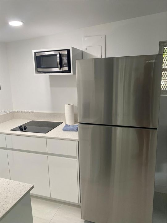 最近租的: $2,050 (1 贝兹, 1 浴室, 500 平方英尺)