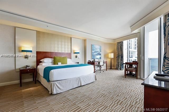 For Sale: $1,650,000 (2 beds, 2 baths, 1477 Square Feet)