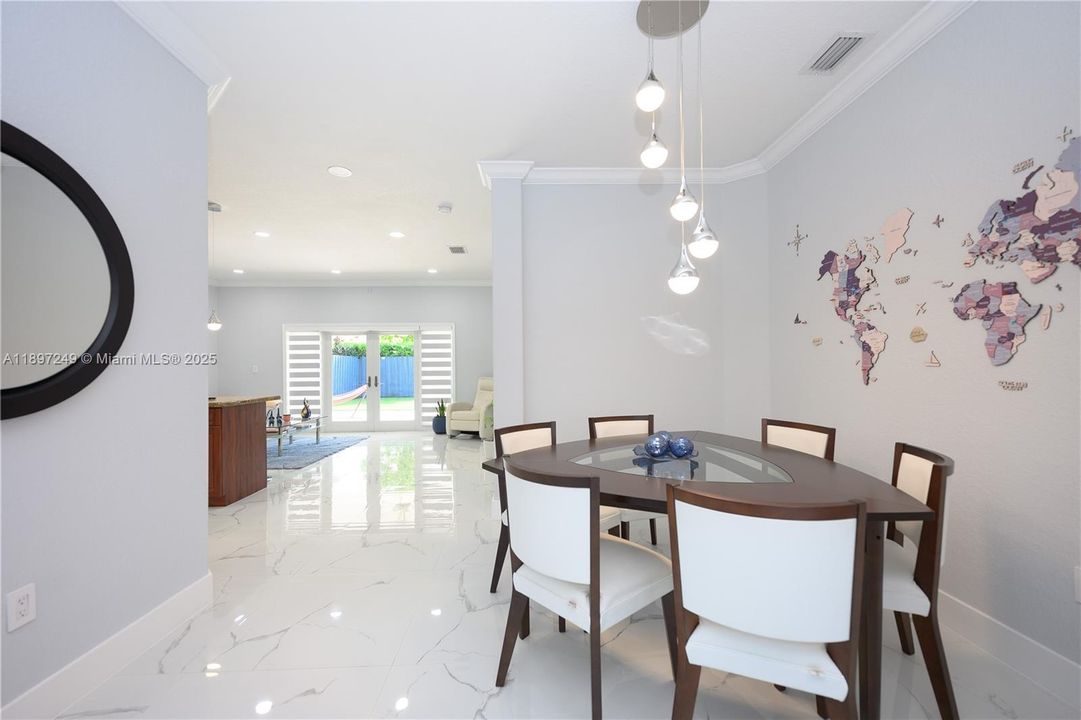 Recently Rented: $3,800 (3 beds, 2 baths, 1486 Square Feet)