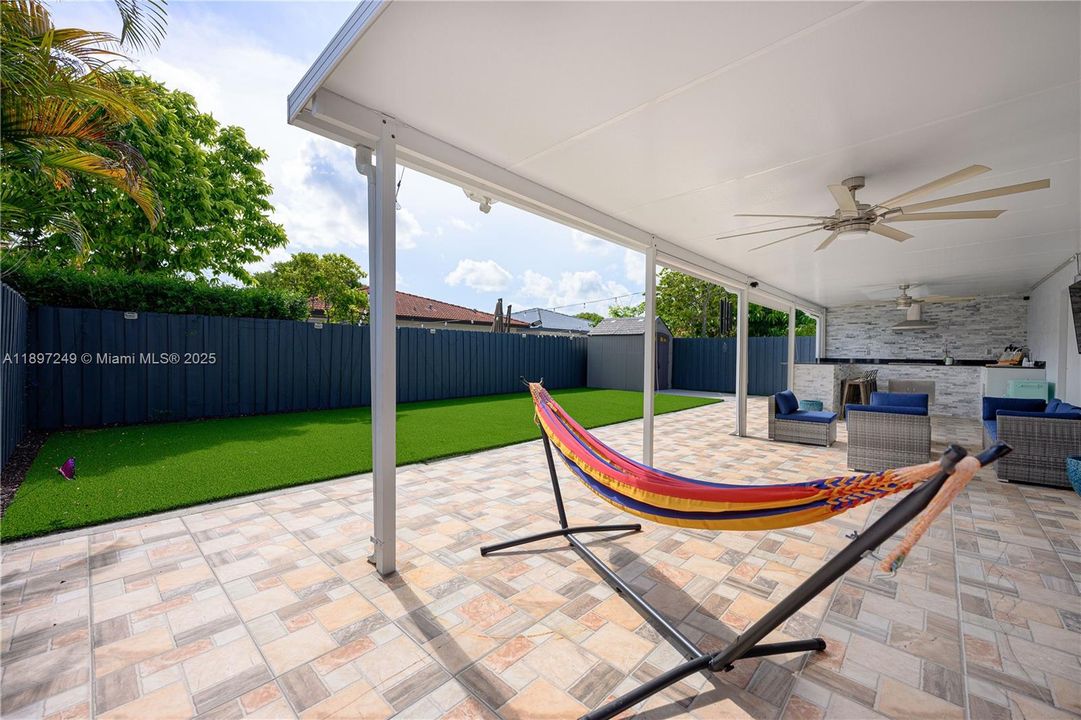 Recently Rented: $3,800 (3 beds, 2 baths, 1486 Square Feet)