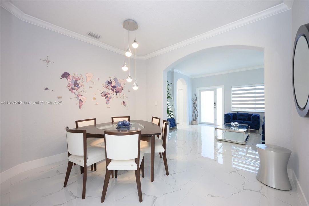 Recently Rented: $3,800 (3 beds, 2 baths, 1486 Square Feet)