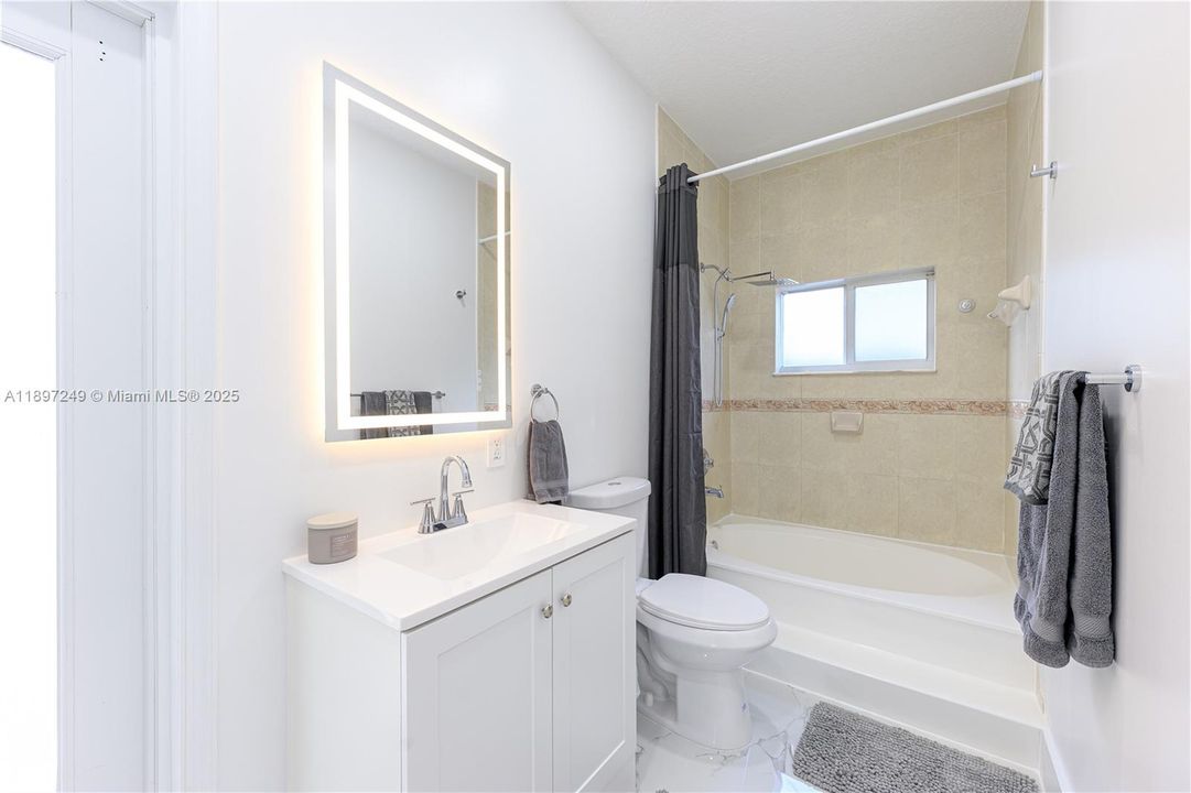 Recently Rented: $3,800 (3 beds, 2 baths, 1486 Square Feet)