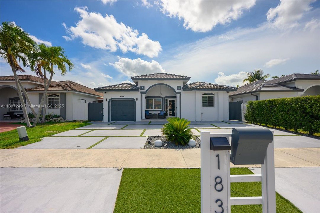 Recently Rented: $3,800 (3 beds, 2 baths, 1486 Square Feet)