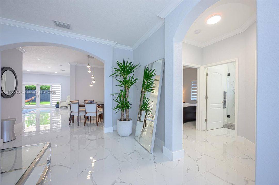 Recently Rented: $3,800 (3 beds, 2 baths, 1486 Square Feet)