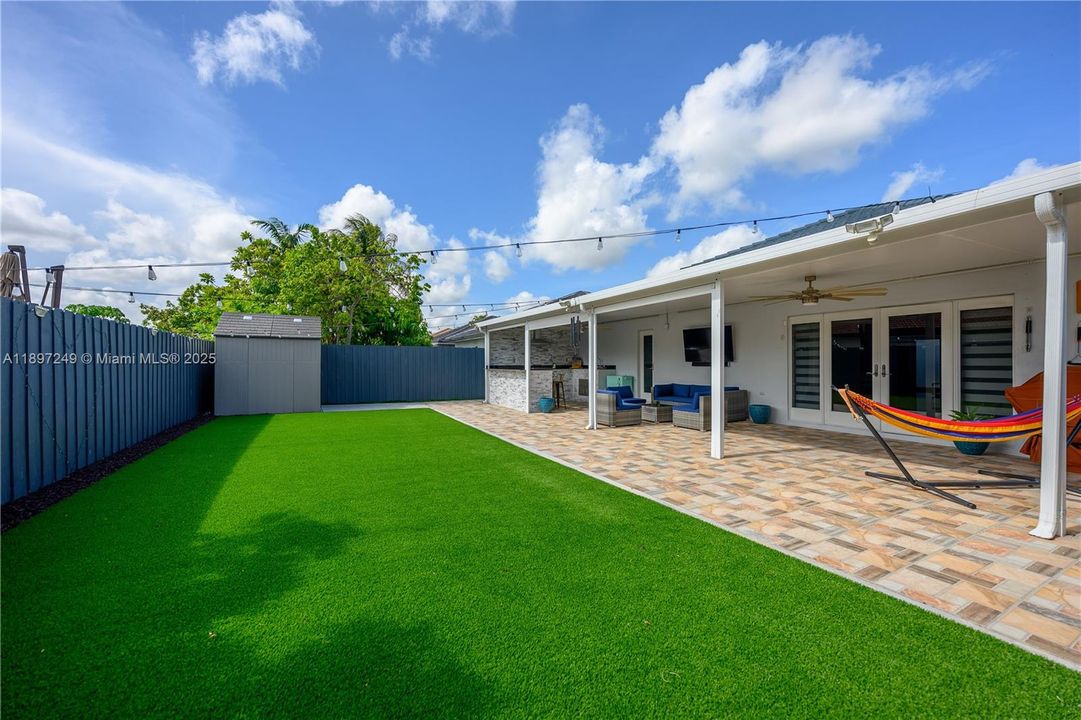 Recently Rented: $3,800 (3 beds, 2 baths, 1486 Square Feet)