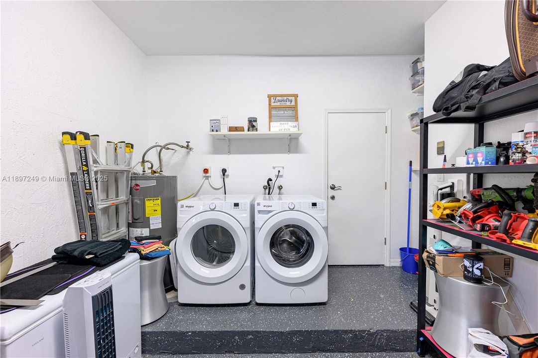 Recently Rented: $3,800 (3 beds, 2 baths, 1486 Square Feet)