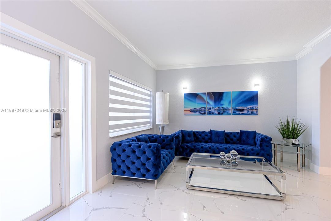 Recently Rented: $3,800 (3 beds, 2 baths, 1486 Square Feet)