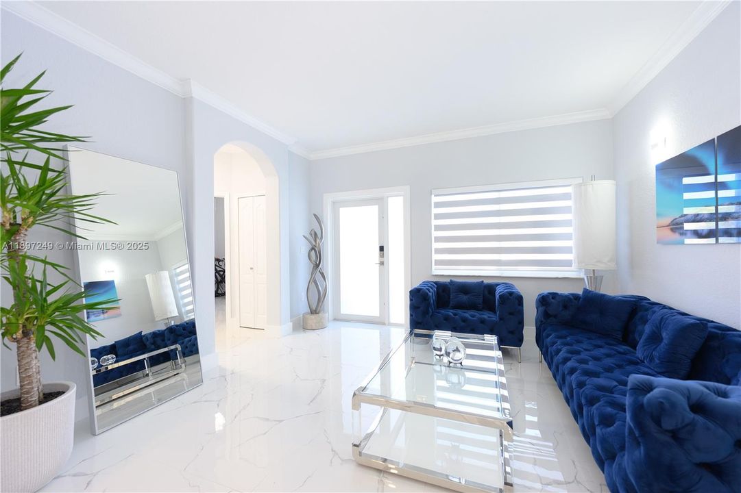 Recently Rented: $3,800 (3 beds, 2 baths, 1486 Square Feet)