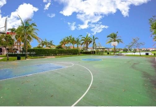 En Venta: $290,000 (2 camas, 2 baños, 1022 Pies cuadrados)