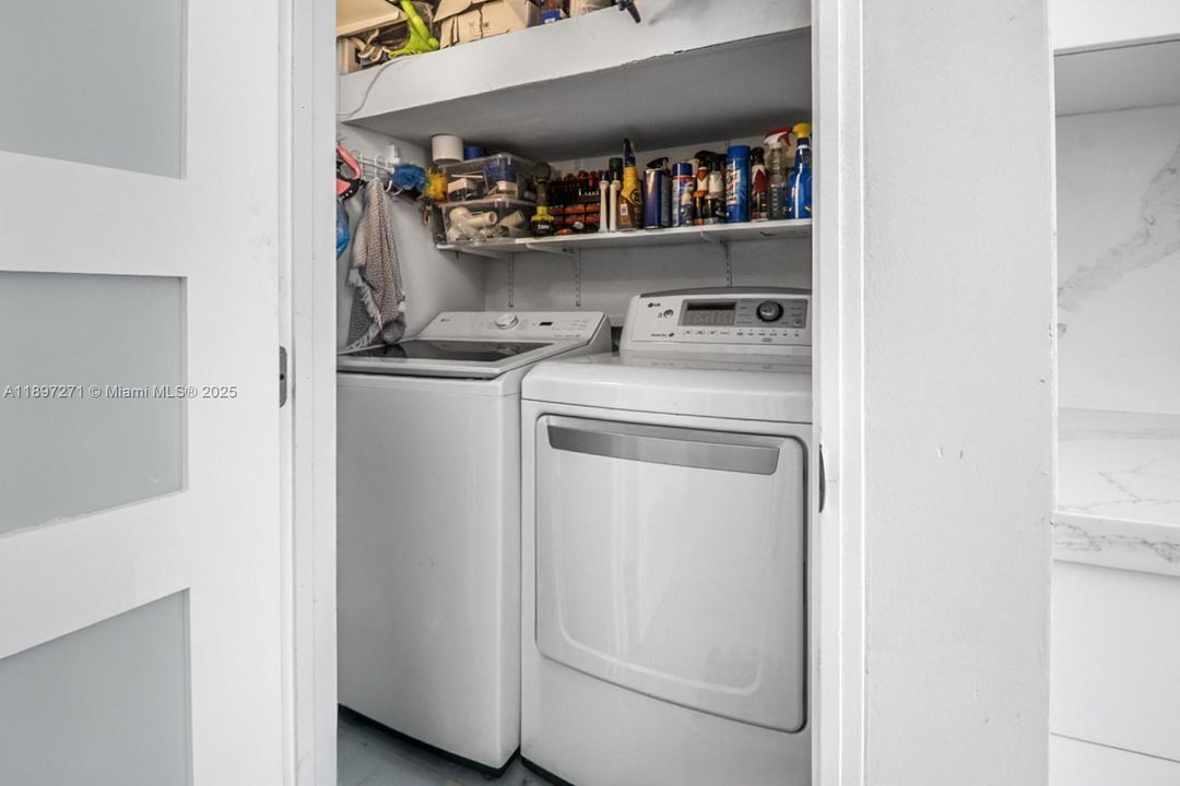 待售: $770,000 (3 贝兹, 2 浴室, 1624 平方英尺)