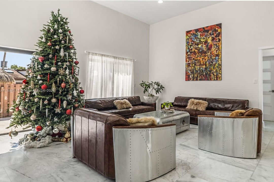 待售: $770,000 (3 贝兹, 2 浴室, 1624 平方英尺)