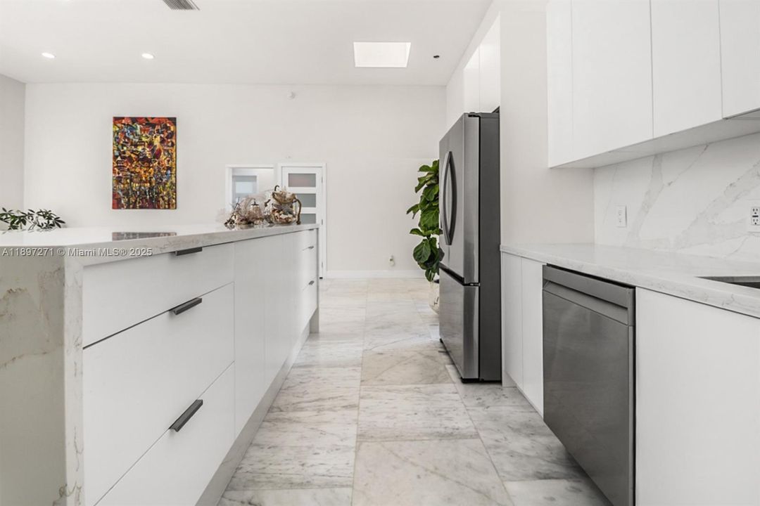 待售: $770,000 (3 贝兹, 2 浴室, 1624 平方英尺)