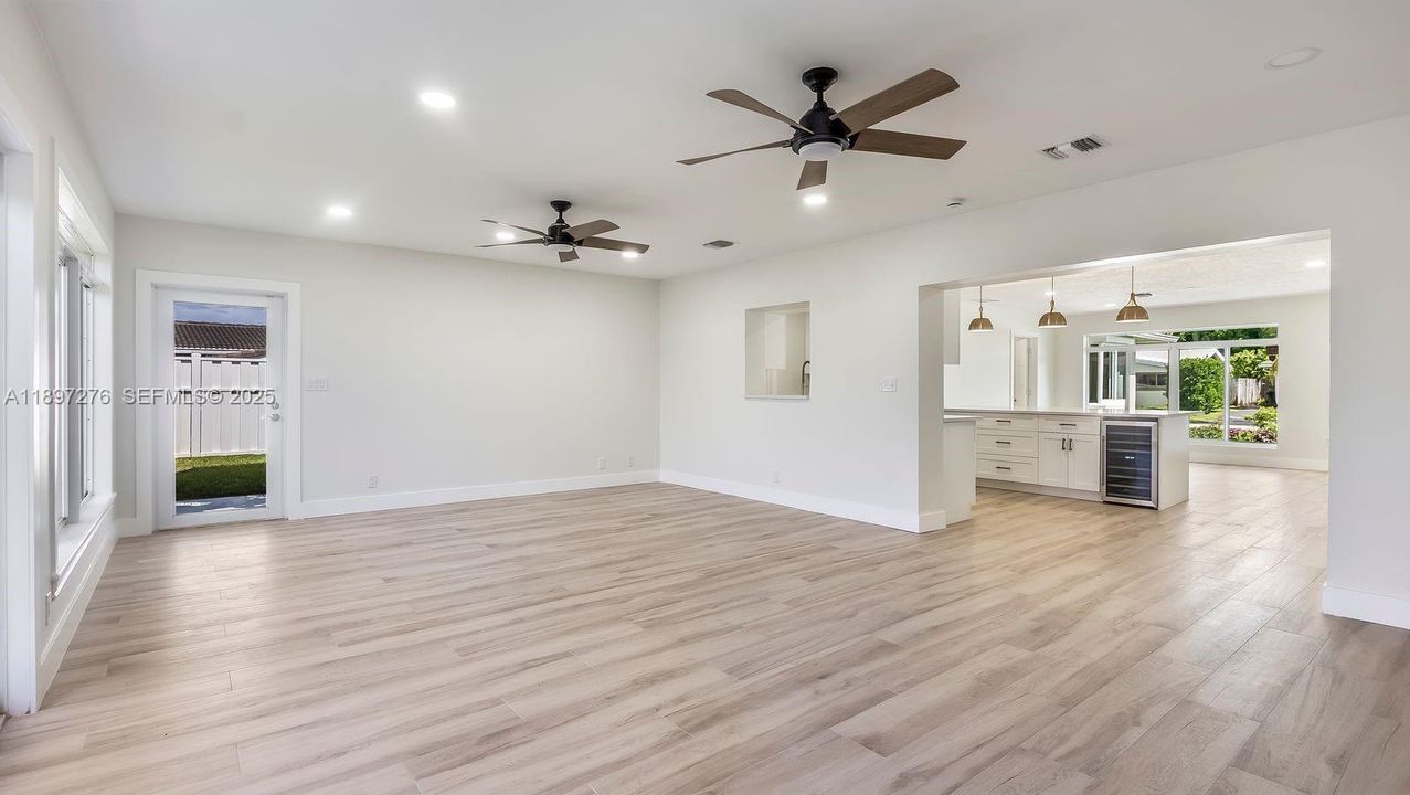 For Sale: $749,000 (3 beds, 2 baths, 1938 Square Feet)