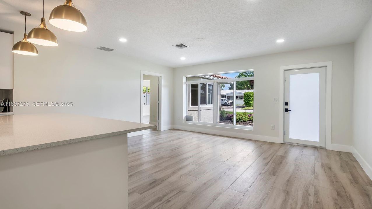 For Sale: $749,000 (3 beds, 2 baths, 1938 Square Feet)