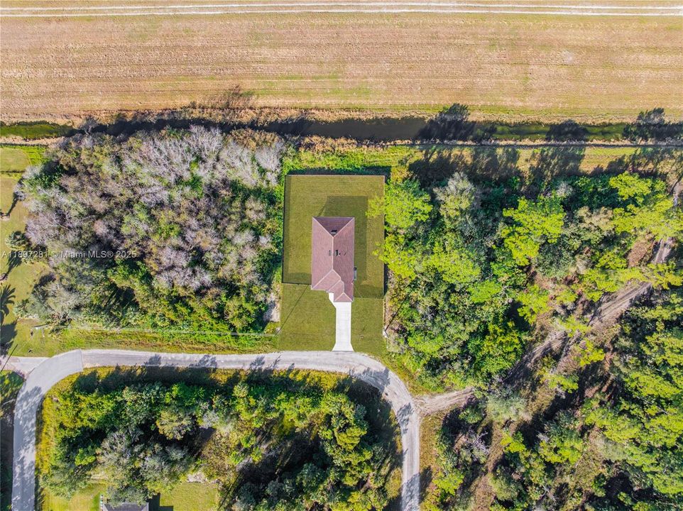 For Sale: $309,900 (3 beds, 2 baths, 1410 Square Feet)