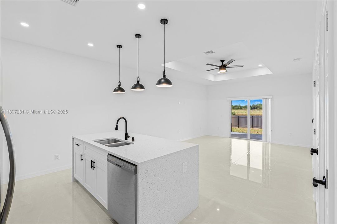 For Sale: $309,900 (3 beds, 2 baths, 1410 Square Feet)