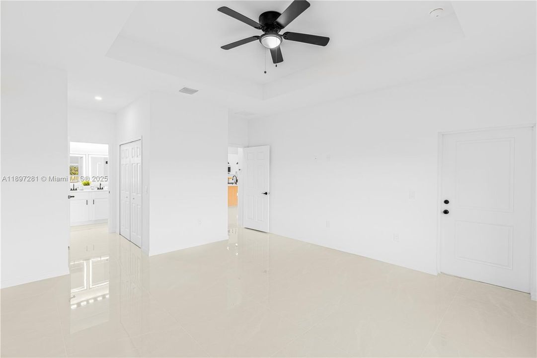 For Sale: $309,900 (3 beds, 2 baths, 1410 Square Feet)