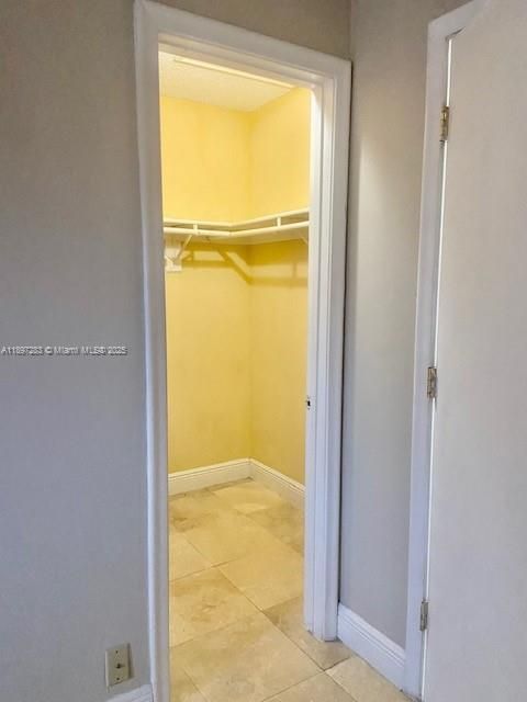 出租: $1,480 (1 贝兹, 1 浴室, 427 平方英尺)