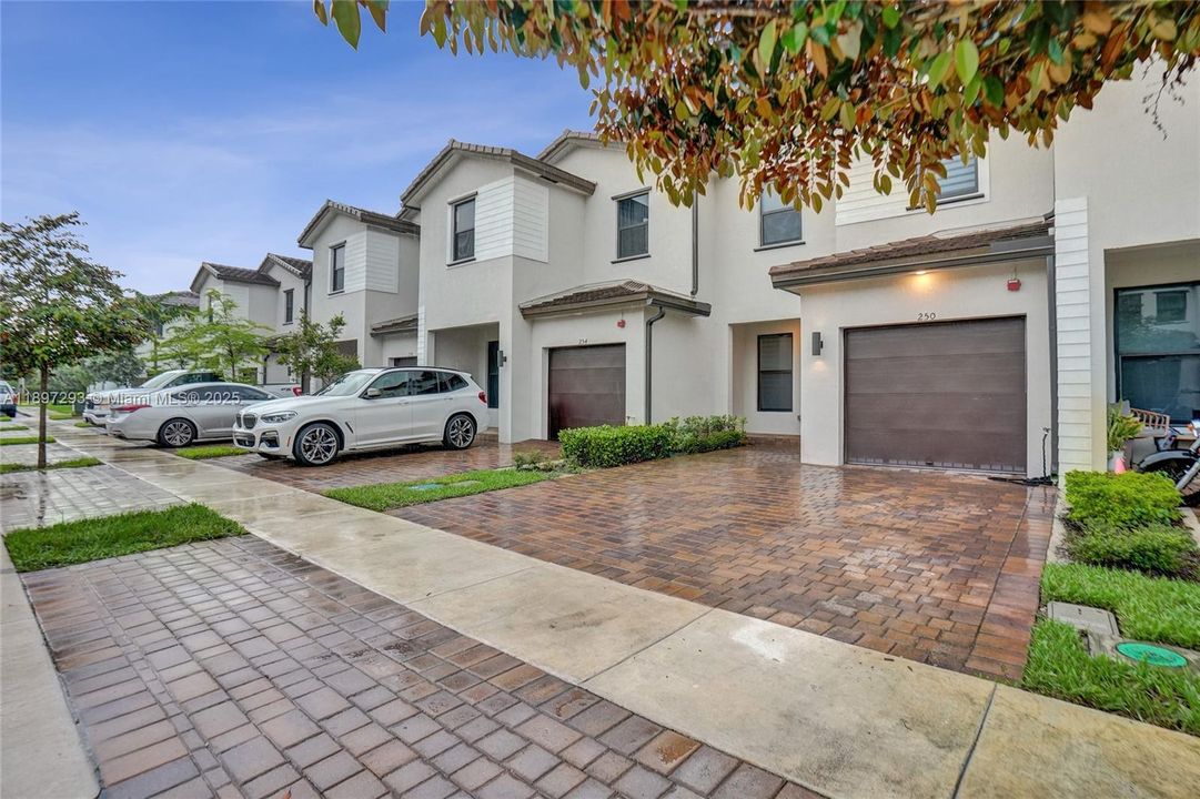 En Renta: $3,400 (3 camas, 2 baños, 1507 Pies cuadrados)