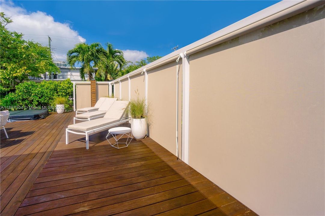 For Rent: $15,500 (3 beds, 3 baths, 2000 Square Feet)