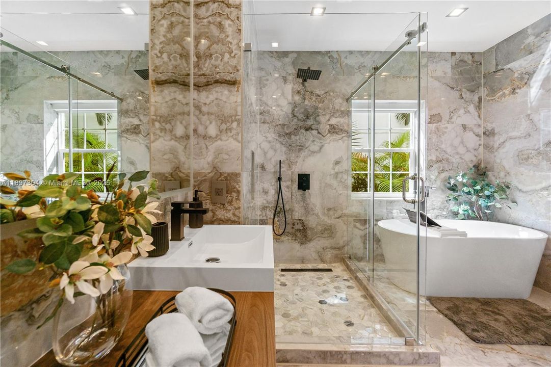 For Rent: $15,500 (3 beds, 3 baths, 2000 Square Feet)