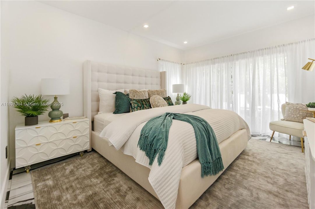 For Rent: $15,500 (3 beds, 3 baths, 2000 Square Feet)